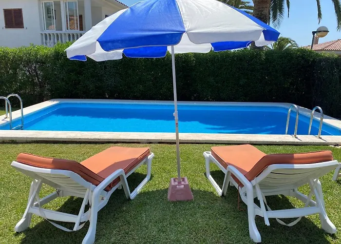 Cala Blanca Villa *